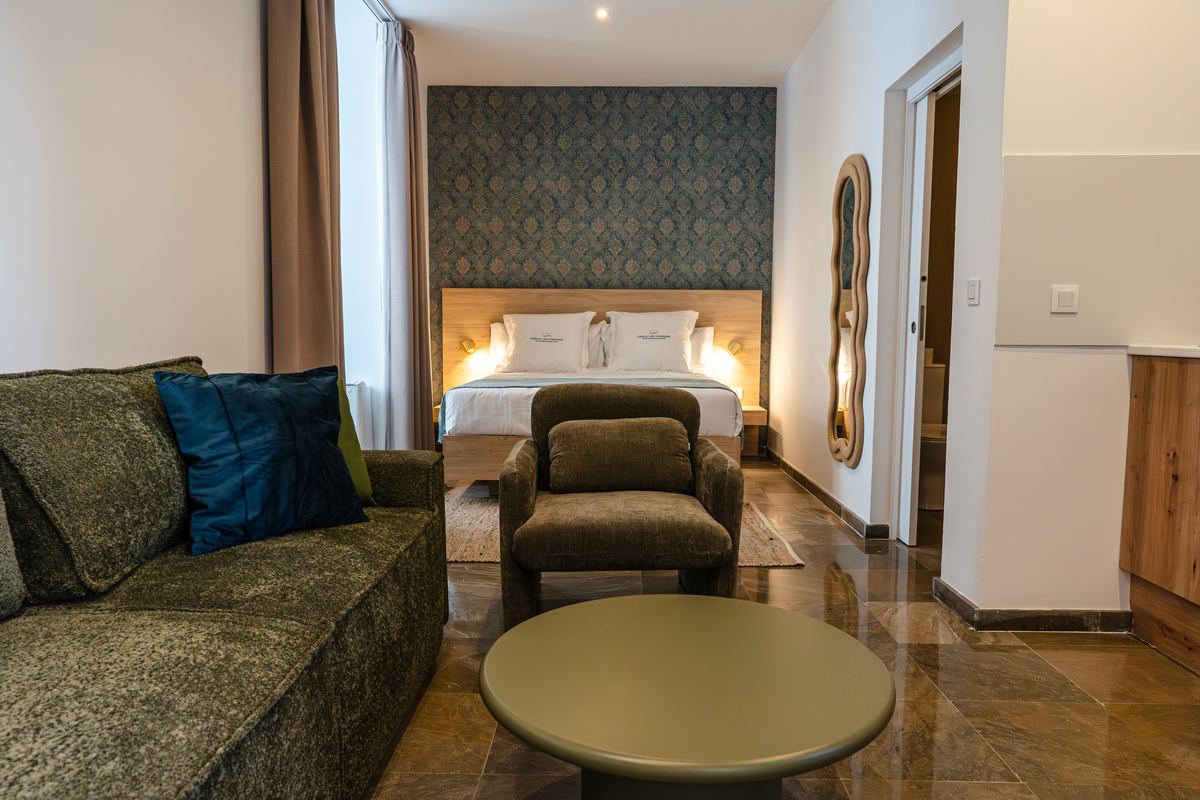 Estudio El Semicírculo: cama doble y zona de estar